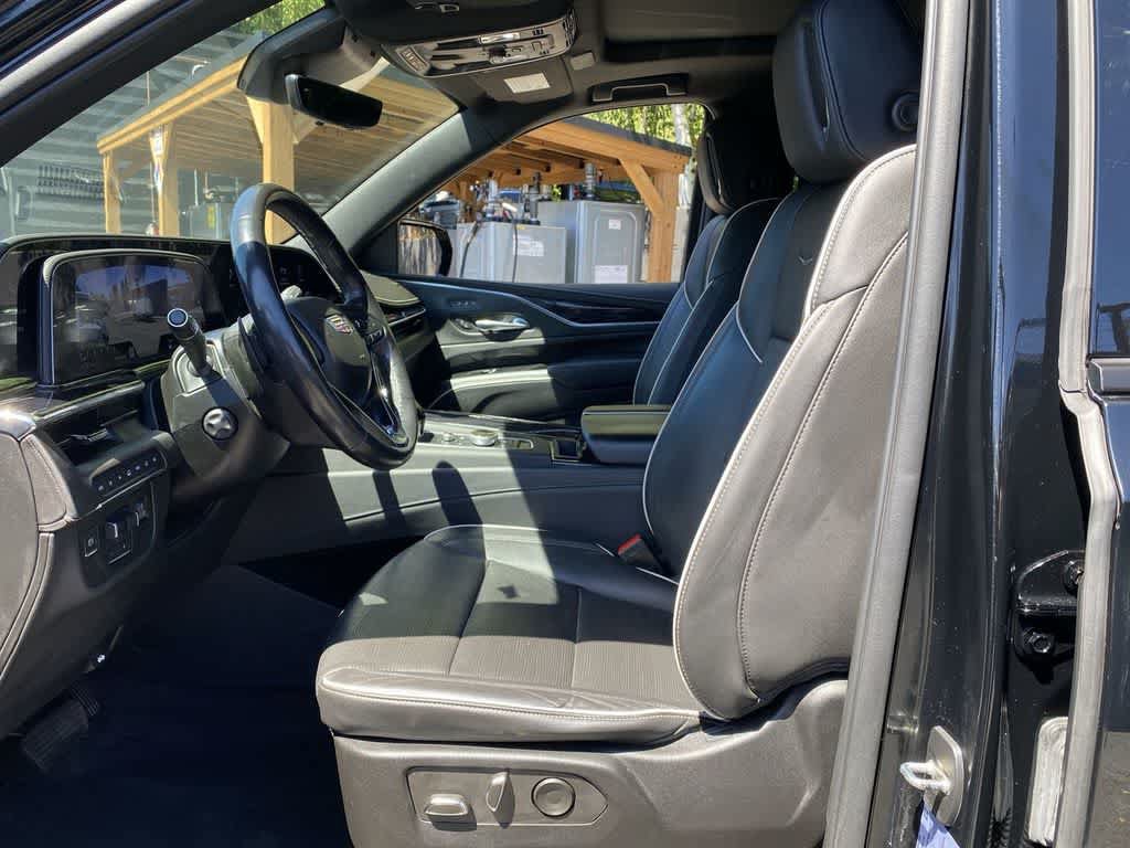 Used 2022 Cadillac Escalade ESV Sport w/ Touring Package AWD/4WD image 14