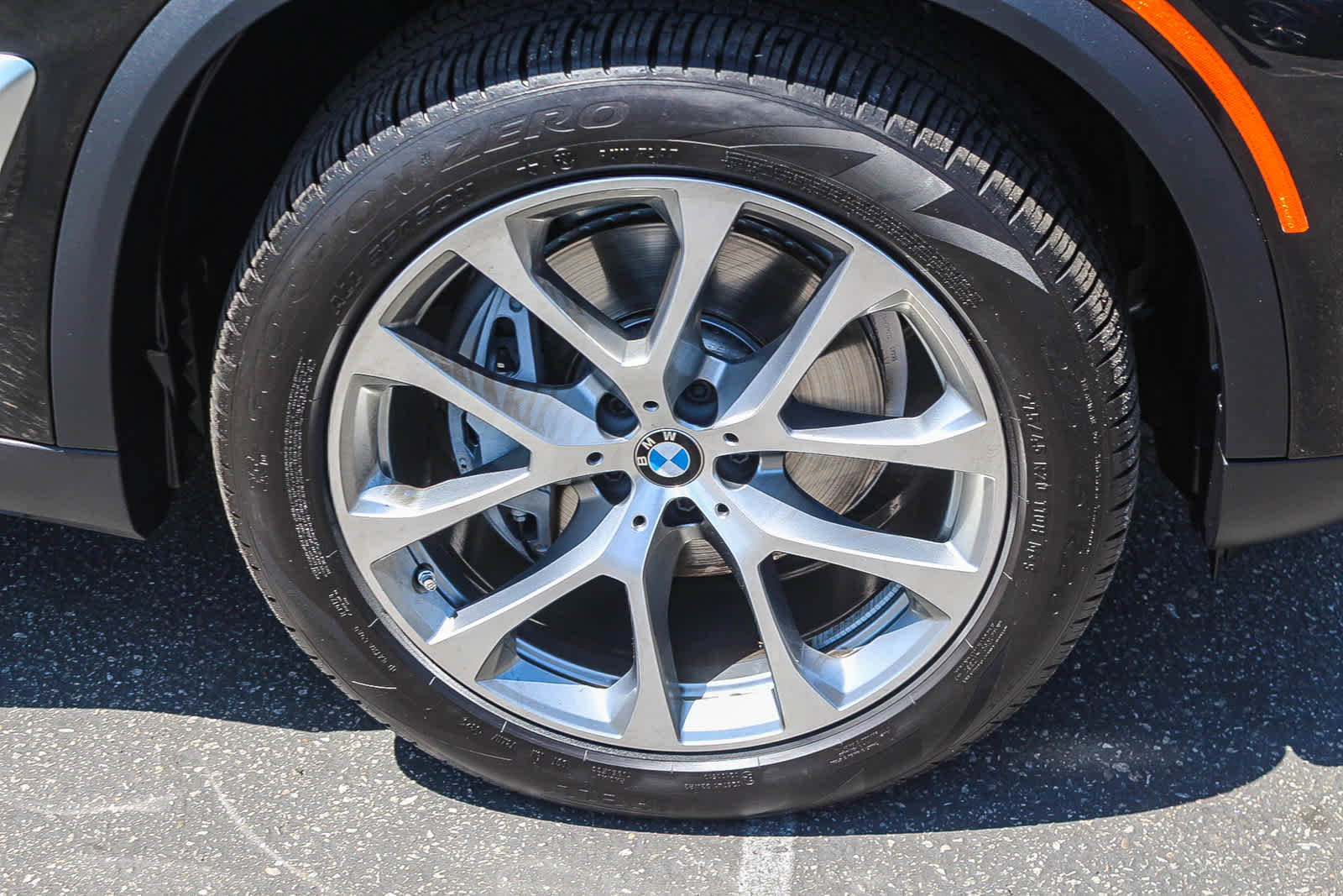 Used 2026 BMW X5 sDrive40i w/ Parking Assistance Package RWD image 9