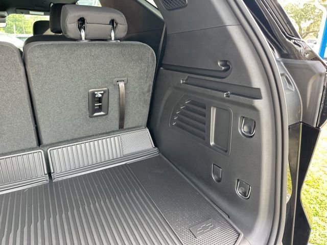 New 2026 Chevrolet Traverse LT w/ Midnight/Sport Edition image 49