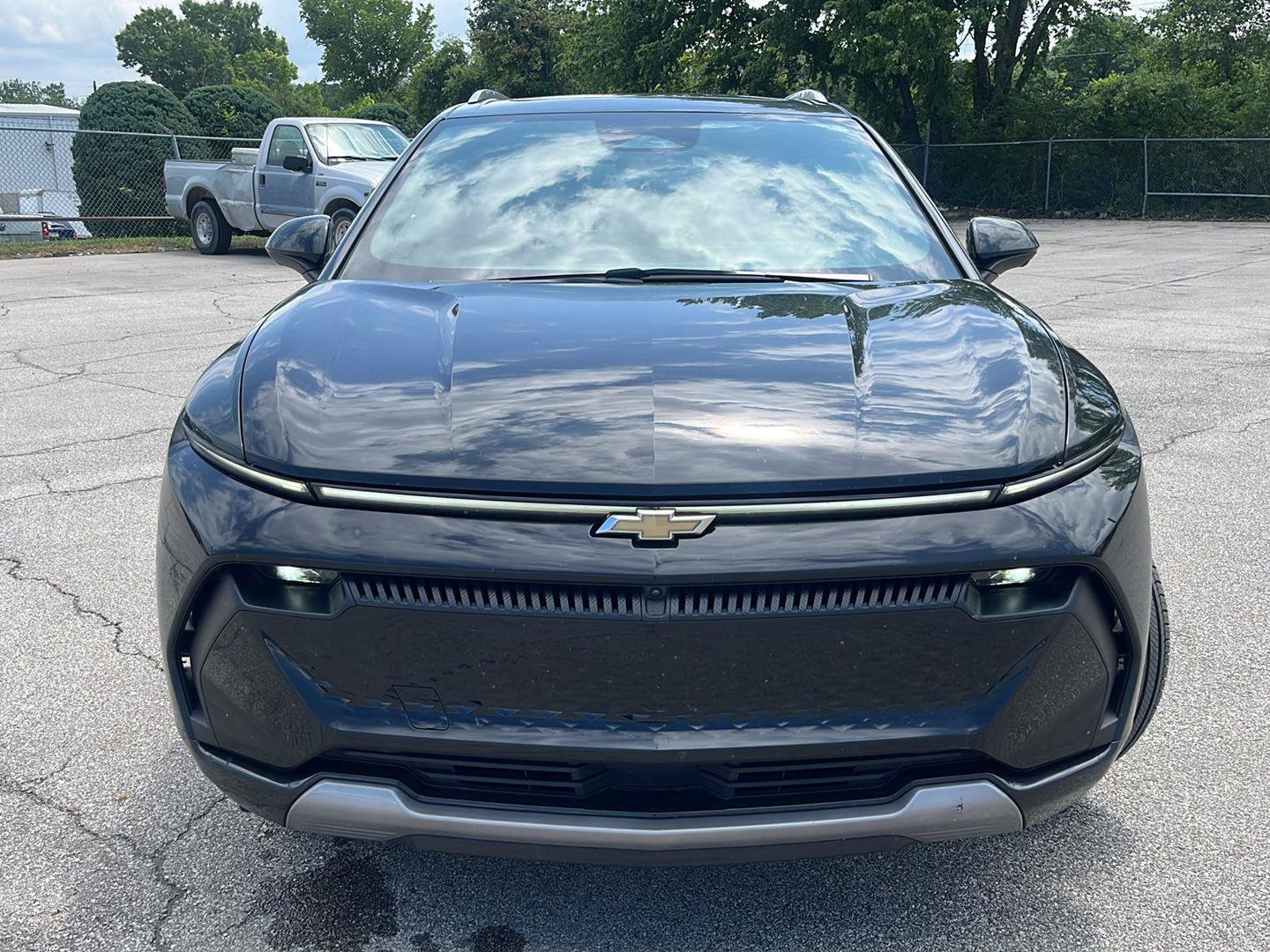 Certified 2025 Chevrolet Equinox EV LT w/ Convenience Package FWD image 2