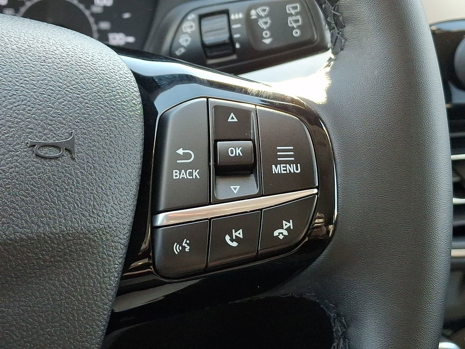 Used 2022 Ford Escape SEL AWD/4WD image 22