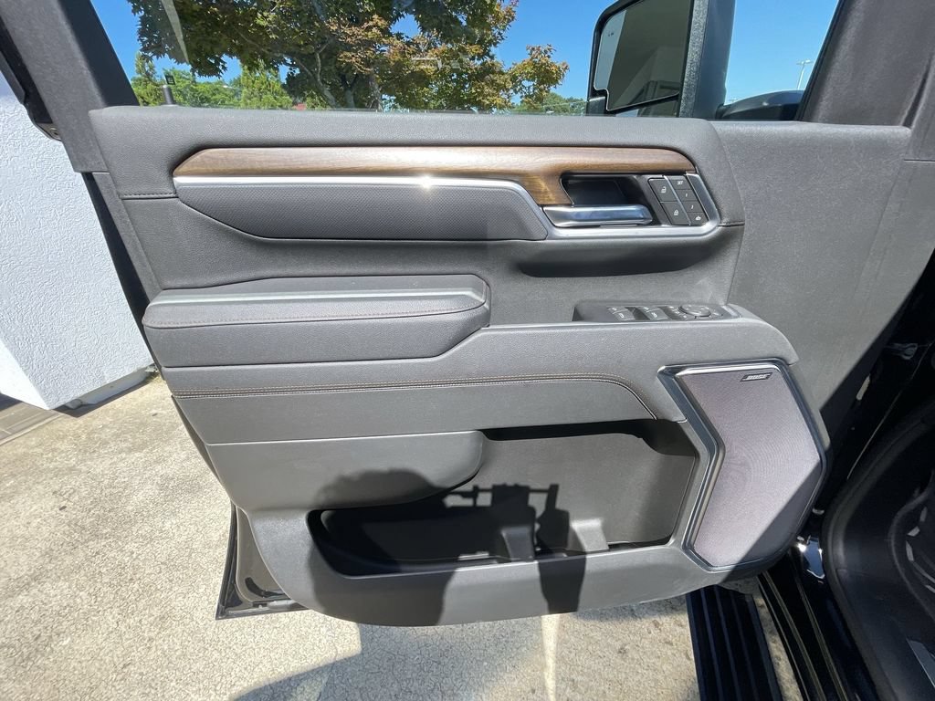 Certified 2025 Chevrolet Silverado 2500 High Country w/ High Country Premium Package AWD/4WD image 22
