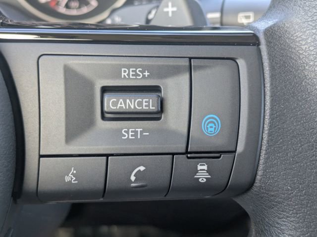 Used 2023 Nissan Rogue SV image 22