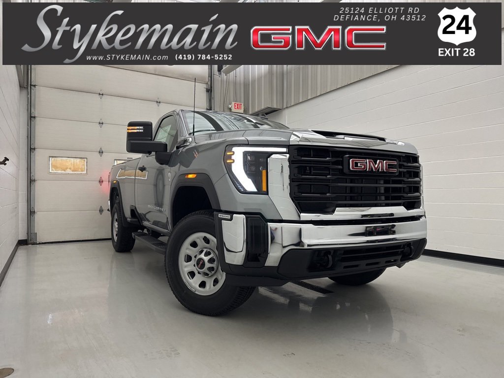 New 2025 GMC Sierra 3500 Pro w/ Convenience Package