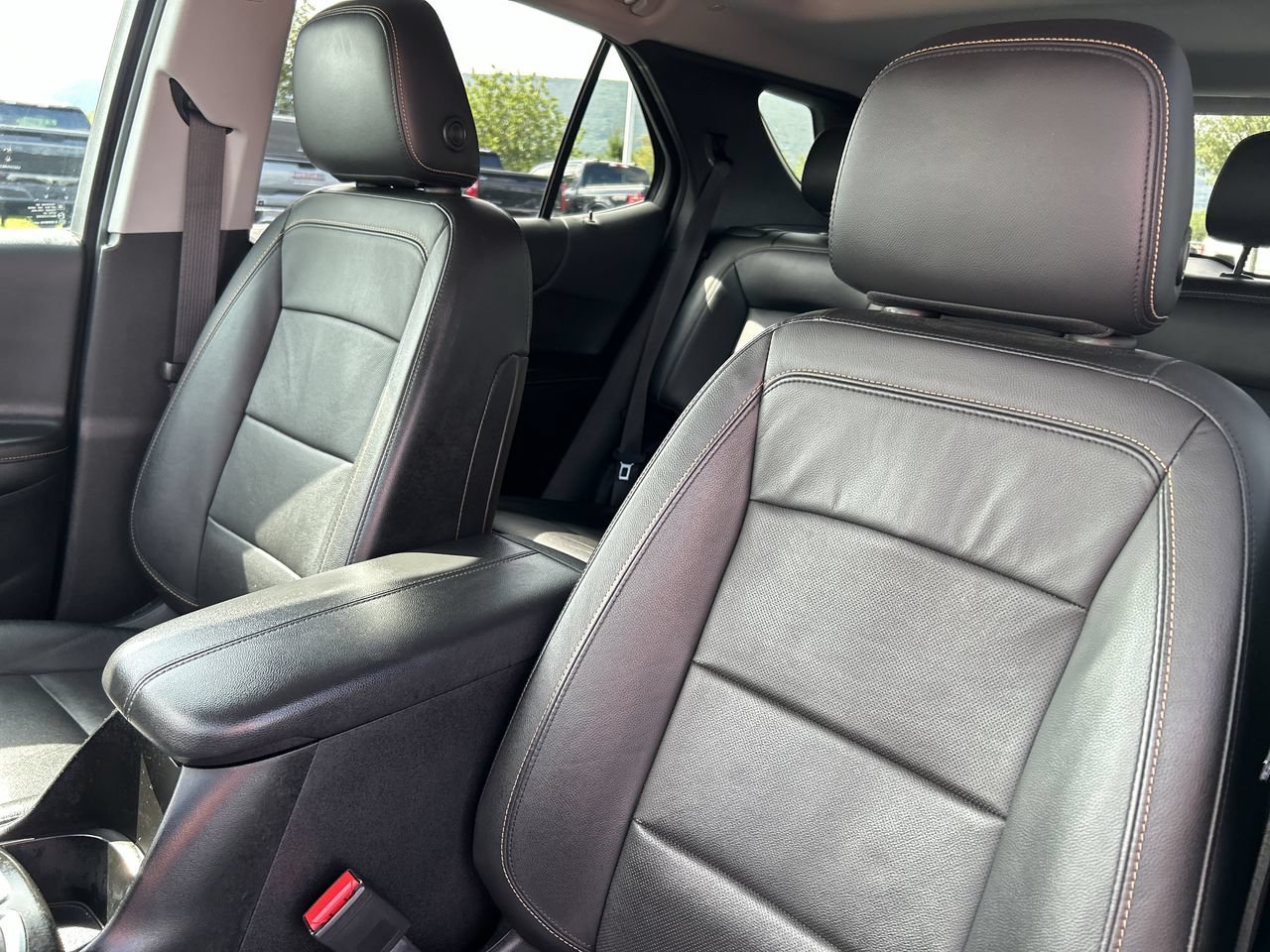 Used 2020 Chevrolet Equinox Premier AWD/4WD image 23