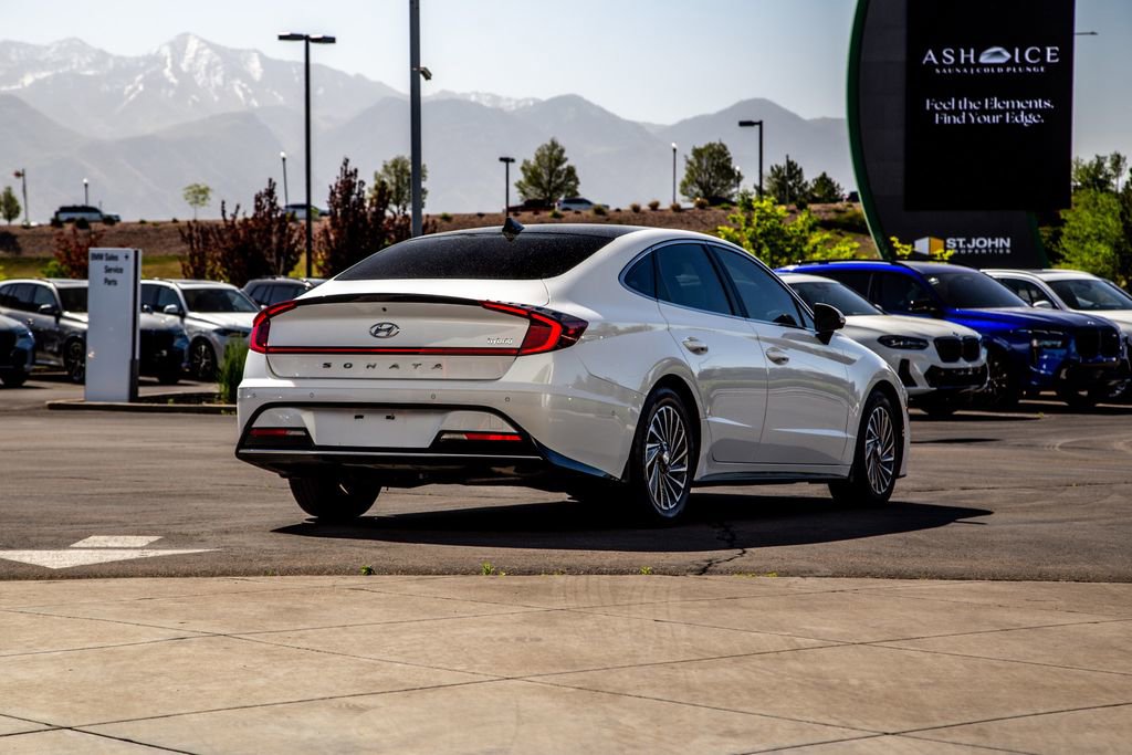 Used 2022 Hyundai Sonata Limited FWD image 5