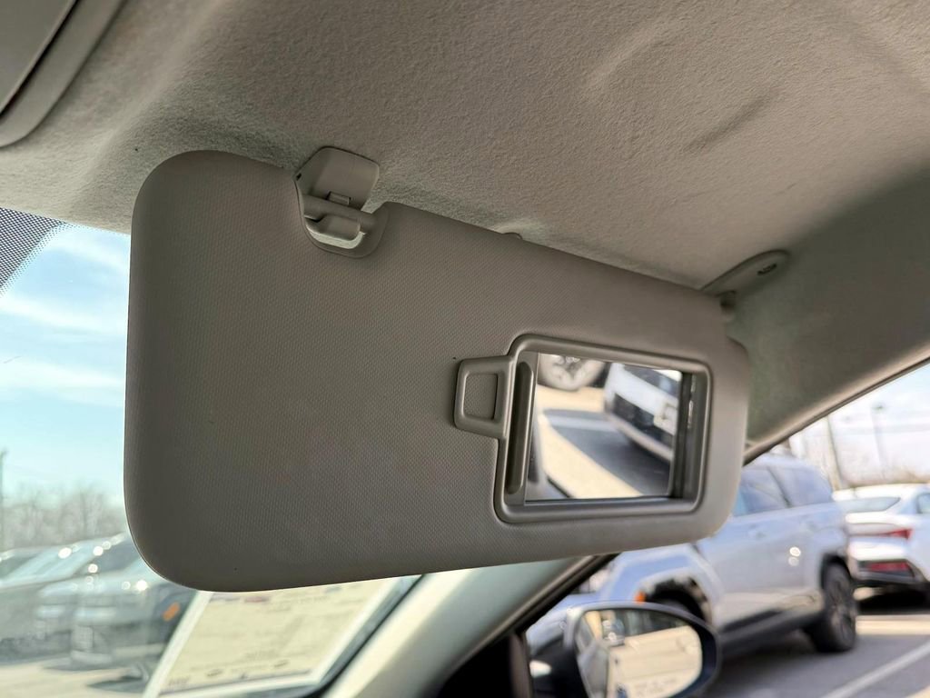 Used 2023 Kia Forte LXS w/ LXS Technology Package image 29