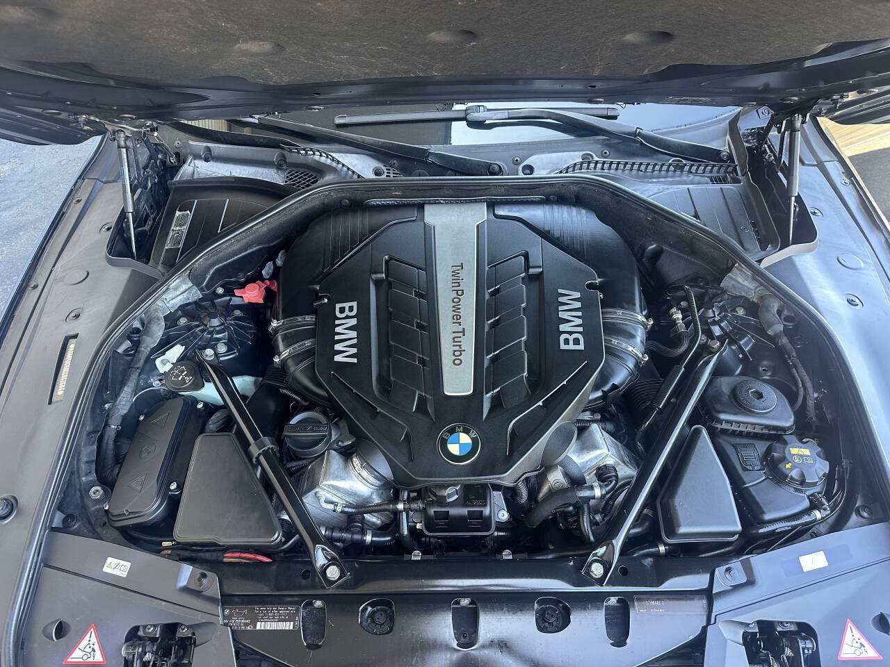 Used 2012 BMW 750Li RWD image 19