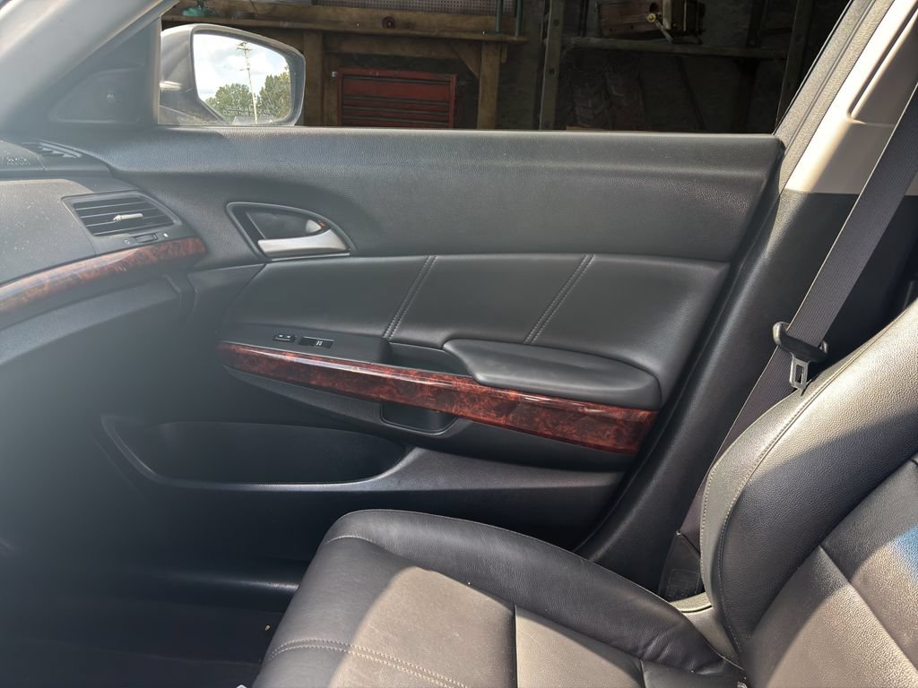 Used 2012 Honda Crosstour EX-L image 11