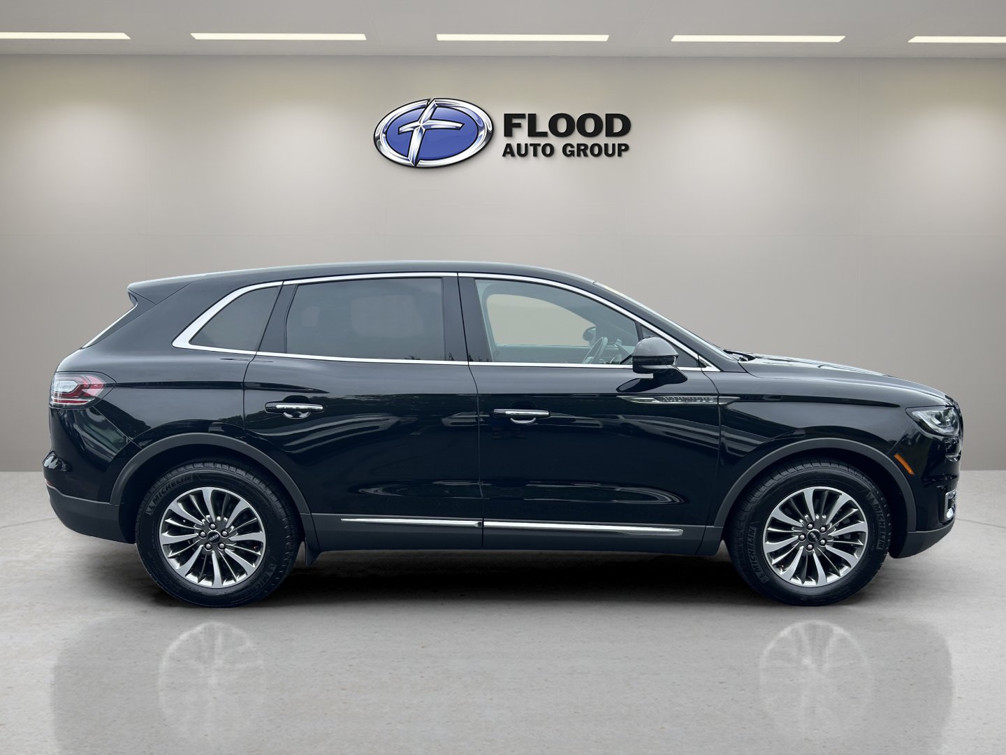 Used 2020 Lincoln Nautilus Reserve AWD/4WD image 4