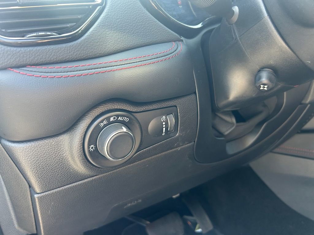 Used 2025 Dodge Durango R/T image 21