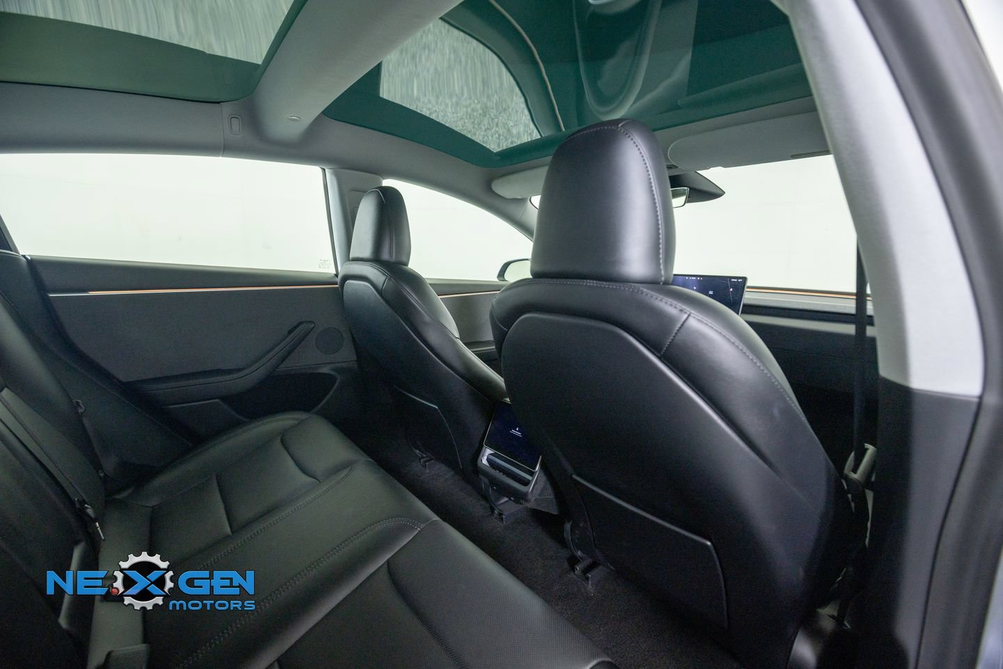 Used 2025 Tesla Model 3 Long Range RWD image 33