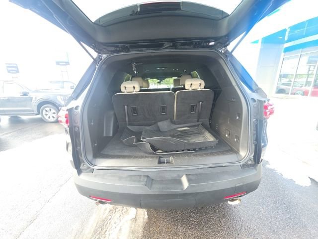 Used 2022 Chevrolet Traverse LS image 30