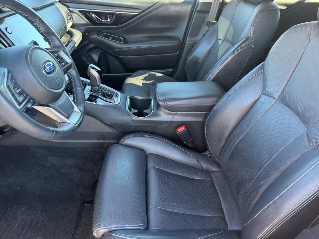 Used 2022 Subaru Outback Limited AWD/4WD image 10