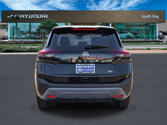 Used 2023 Nissan Rogue SV image 5
