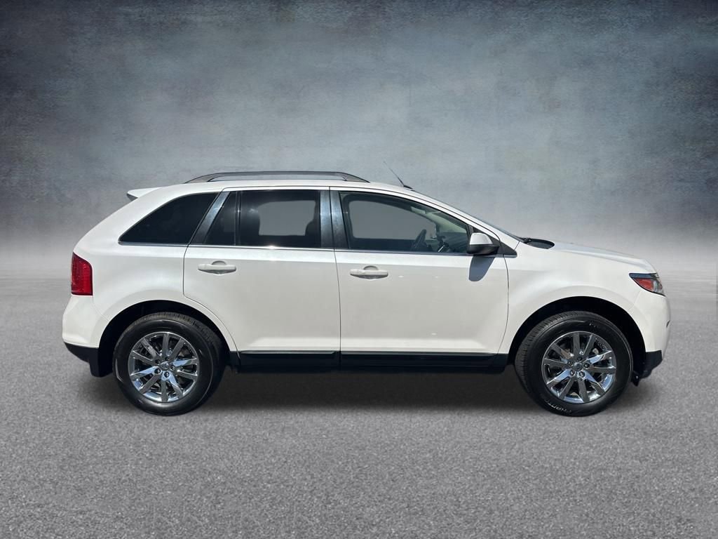 Used 2012 Ford Edge Limited w/ Driver Entry Pkg FWD image 2