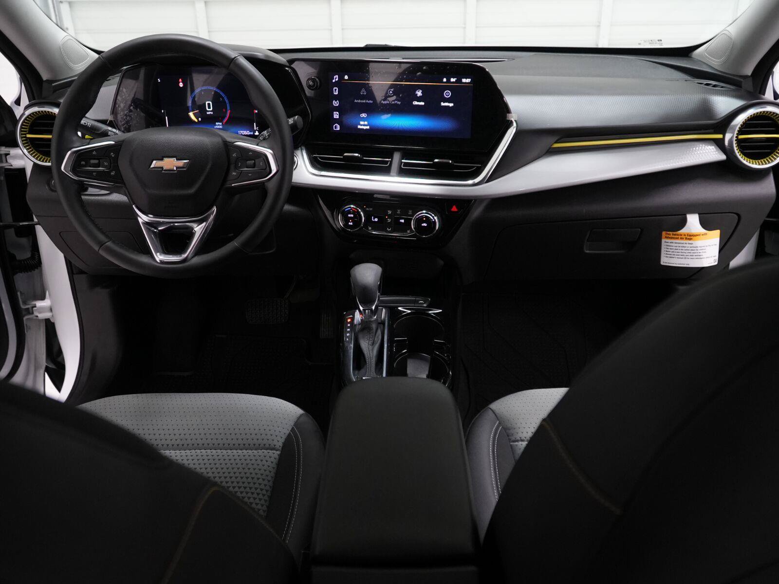 Used 2026 Chevrolet Trax LT w/ Driver Confidence Package FWD image 12