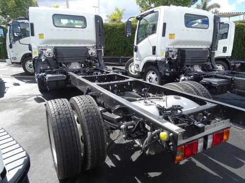 New 2024 Chevrolet Low Cab Forward 5500XD RWD image 2
