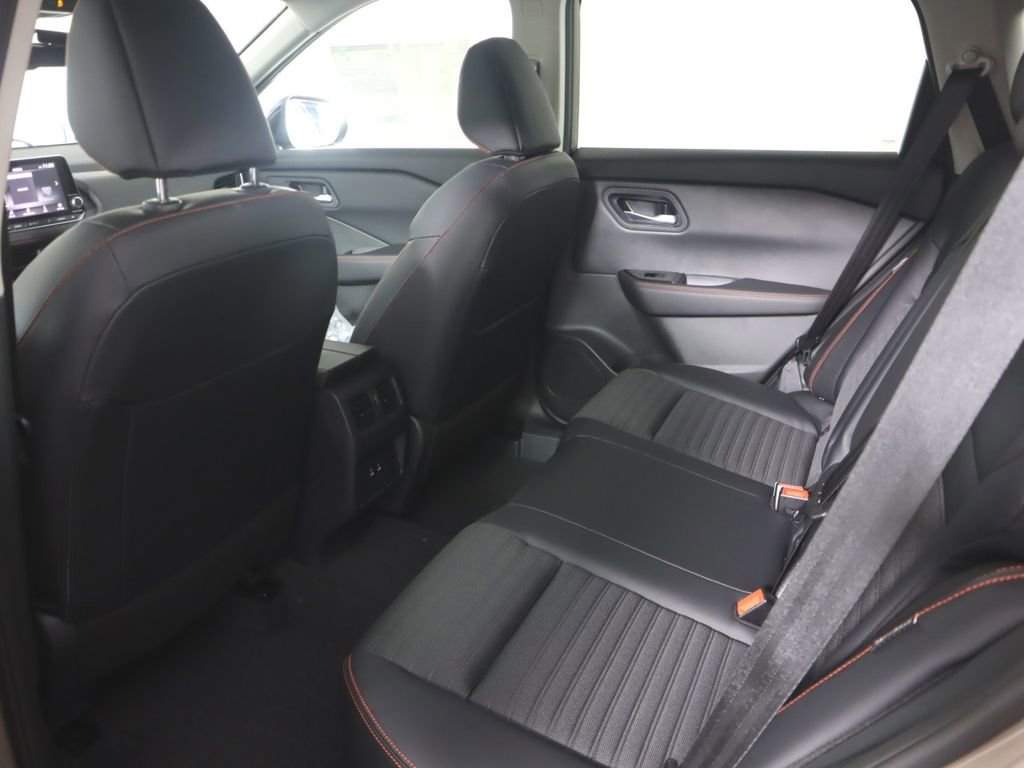 New 2026 Nissan Rogue SV w/ Rock Creek Premium Package AWD/4WD image 18