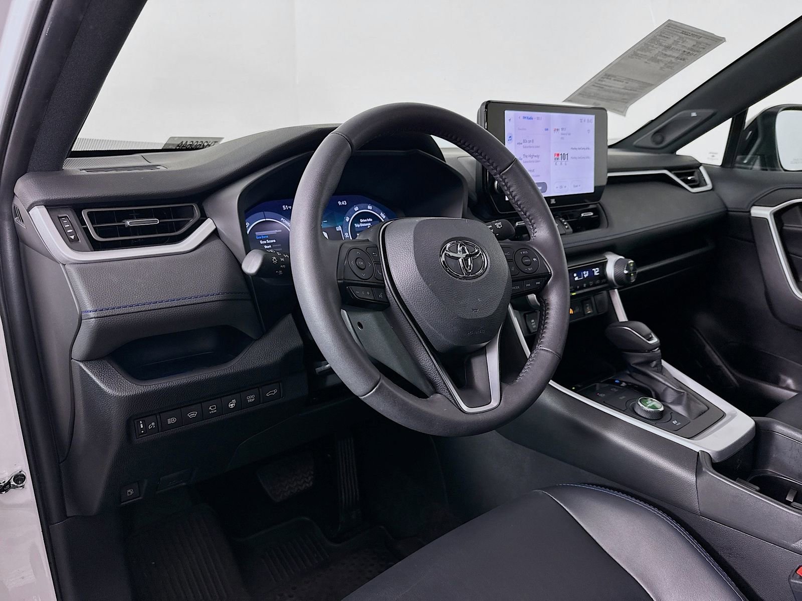Certified 2024 Toyota RAV4 XSE w/ Advanced Technology Package AWD/4WD image 9