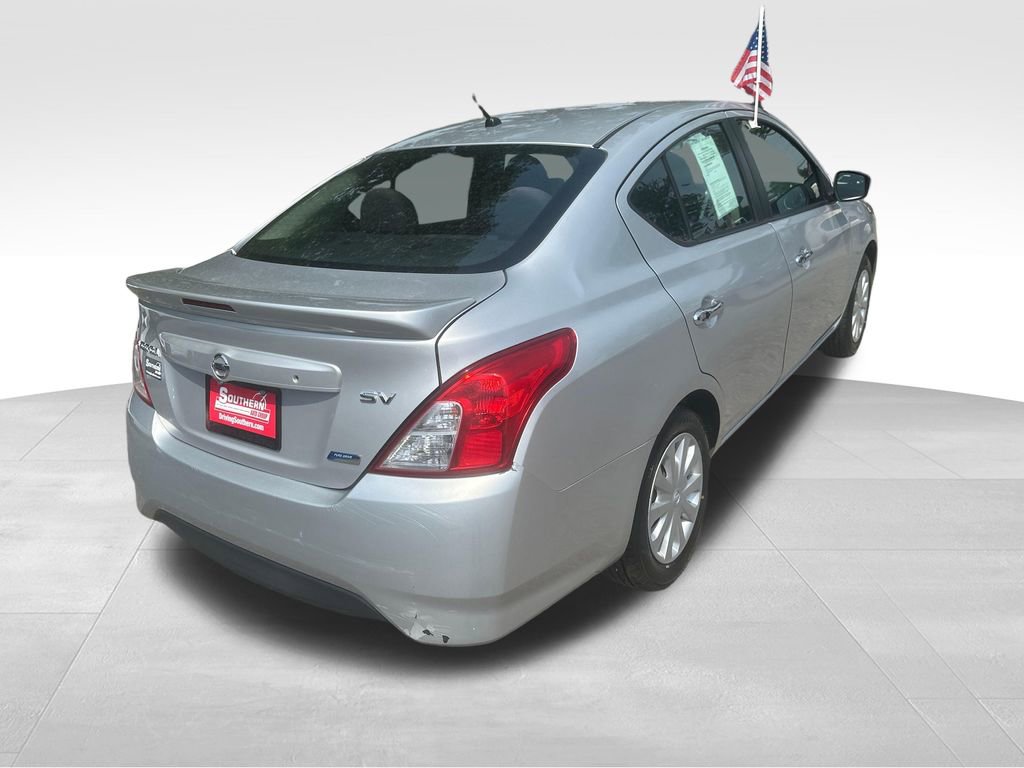 Used 2016 Nissan Versa SV FWD image 20