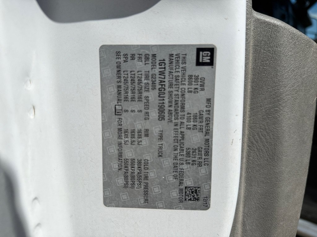 Used 2018 GMC Savana 2500 w/ Driver Convenience Package RWD image 30