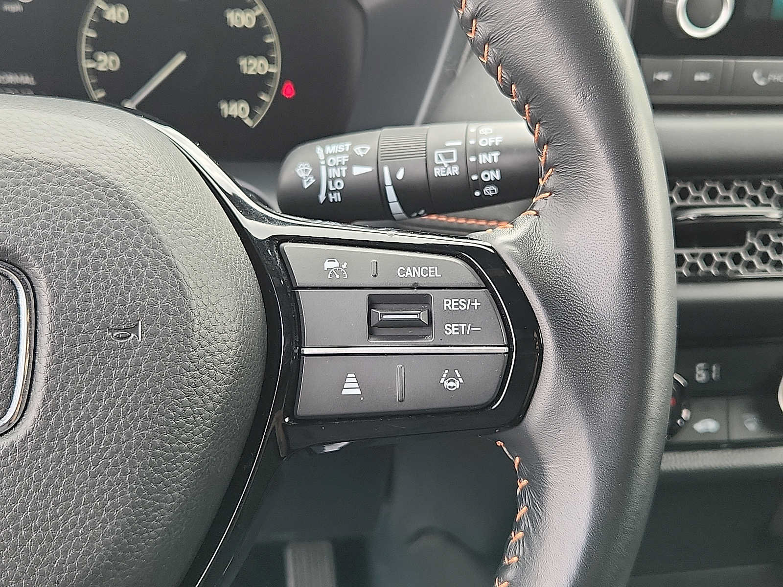 Certified 2025 Honda HR-V Sport image 21