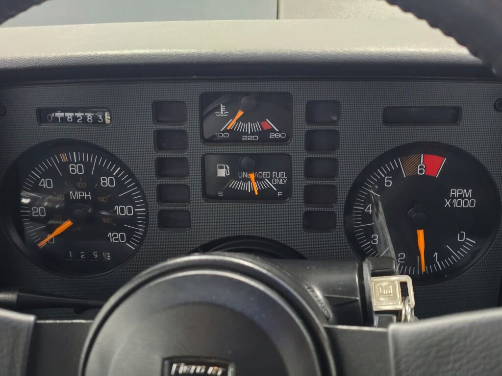 Used 1988 Pontiac Fiero GT image 68