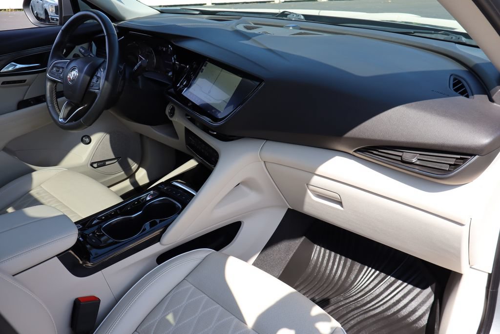Used 2023 Buick Envision Avenir AWD/4WD image 32