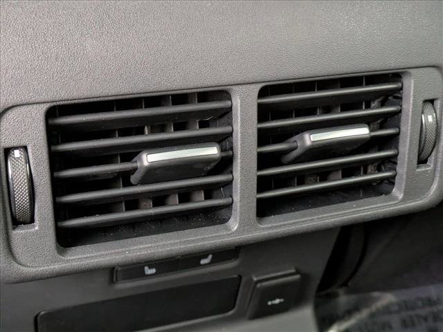 Used 2023 Land Rover Range Rover Velar HST image 18