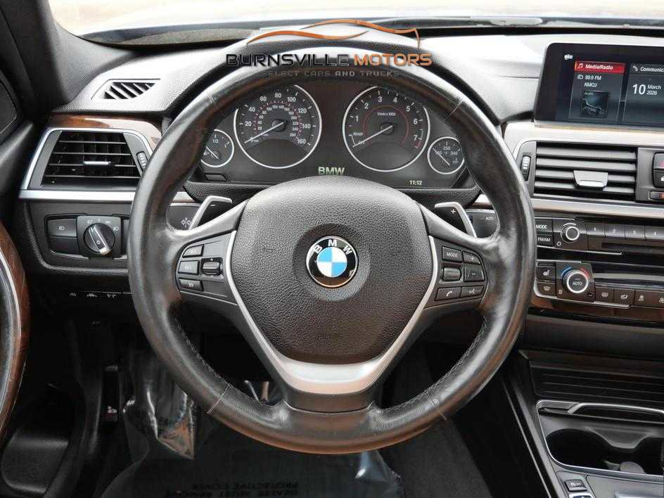 Used 2018 BMW 330i xDrive Sedan w/ Premium Package image 14
