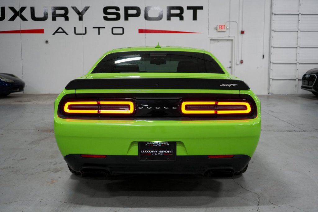 Used 2015 Dodge Challenger SRT Hellcat image 4