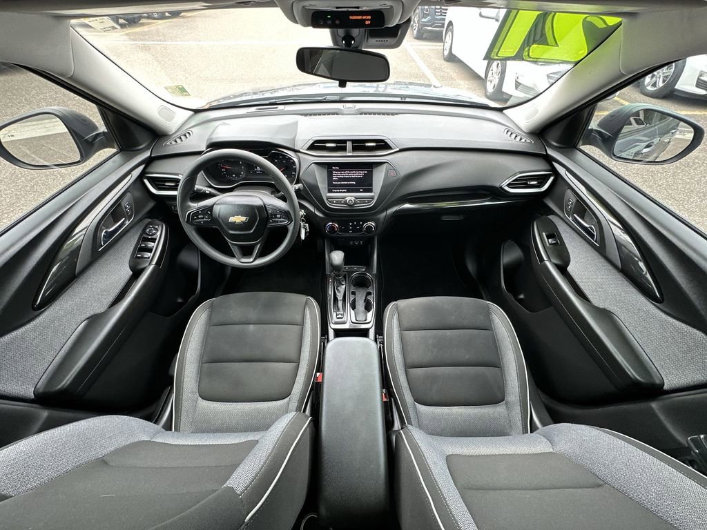 Used 2021 Chevrolet TrailBlazer LS FWD image 18