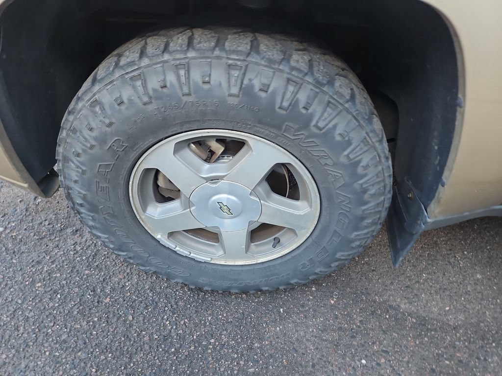 Used 2006 Chevrolet TrailBlazer LS AWD/4WD image 24