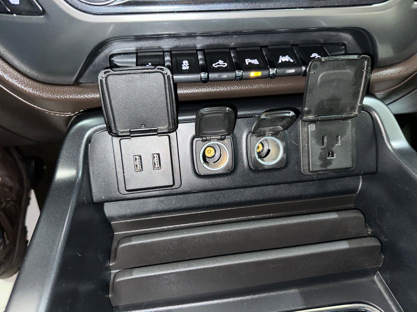 Used 2017 Chevrolet Silverado 1500 LTZ Z71 w/ LTZ Plus Package image 34