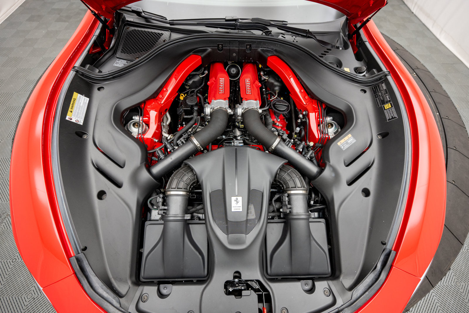Used 2026 Ferrari Roma Spider RWD image 38