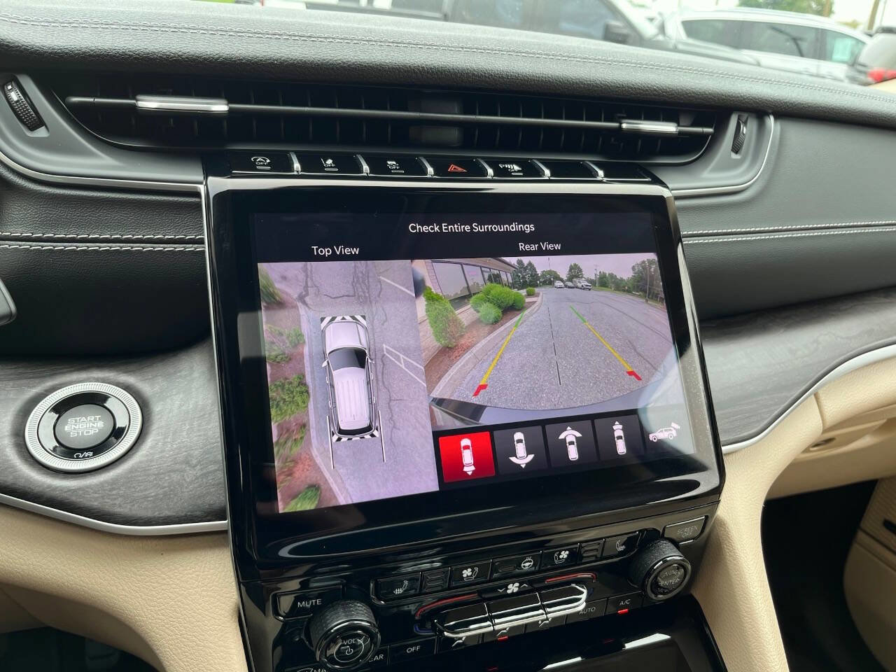 Used 2022 Jeep Grand Cherokee L Limited w/ Luxury Tech Group II image 35