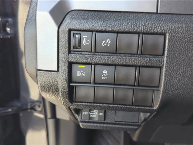 Certified 2025 Toyota Tacoma SR5 image 15