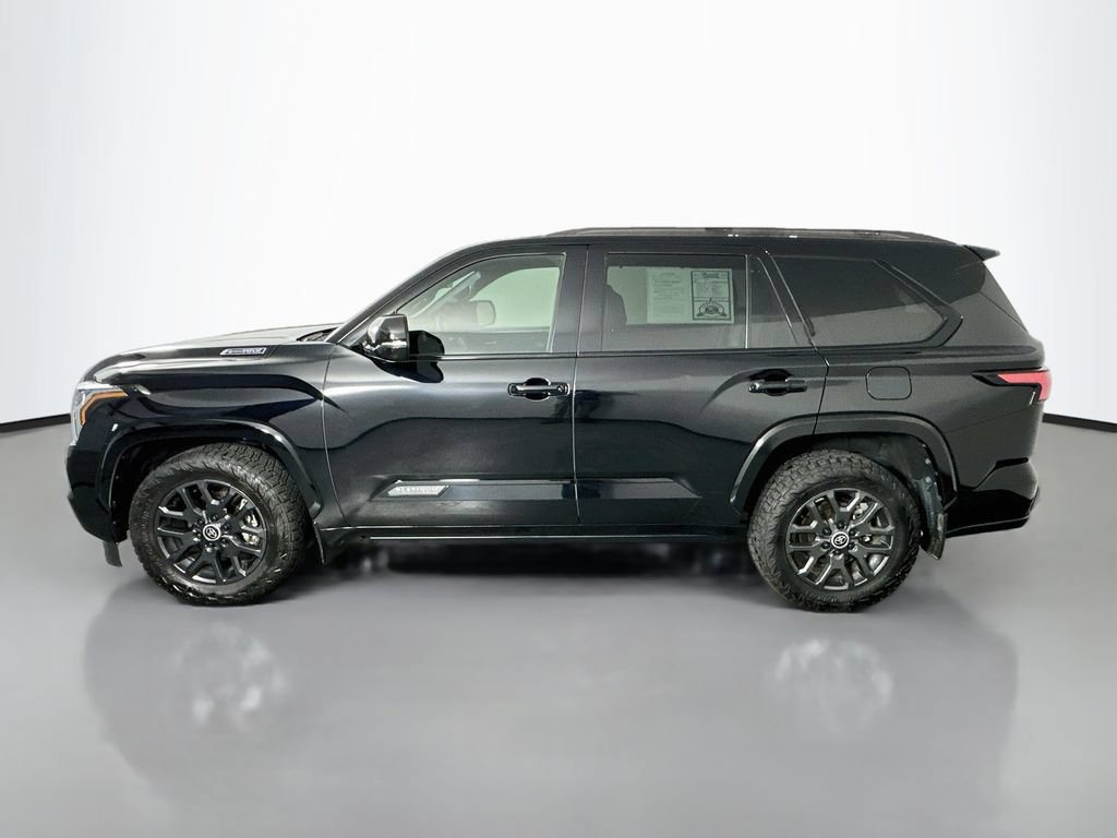 Used 2024 Toyota Sequoia Platinum AWD/4WD image 4