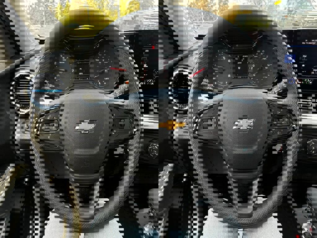 New 2026 Chevrolet Trax LS image 18