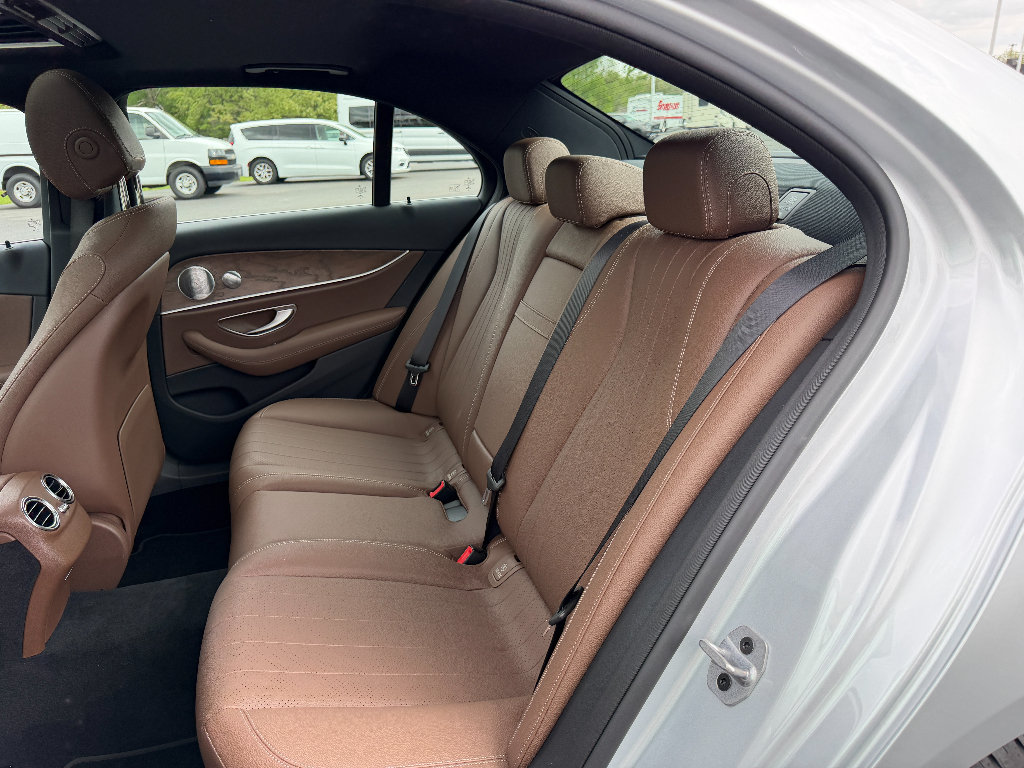 Used 2019 Mercedes-Benz E 300 4MATIC image 20