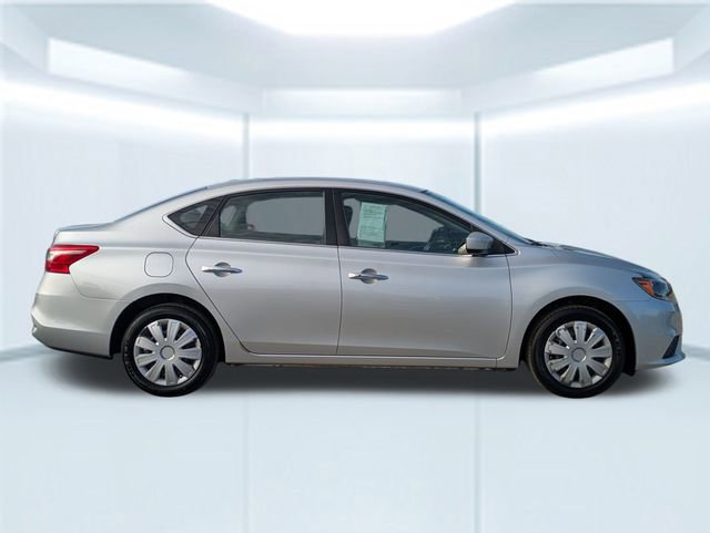 Used 2016 Nissan Sentra SV image 8