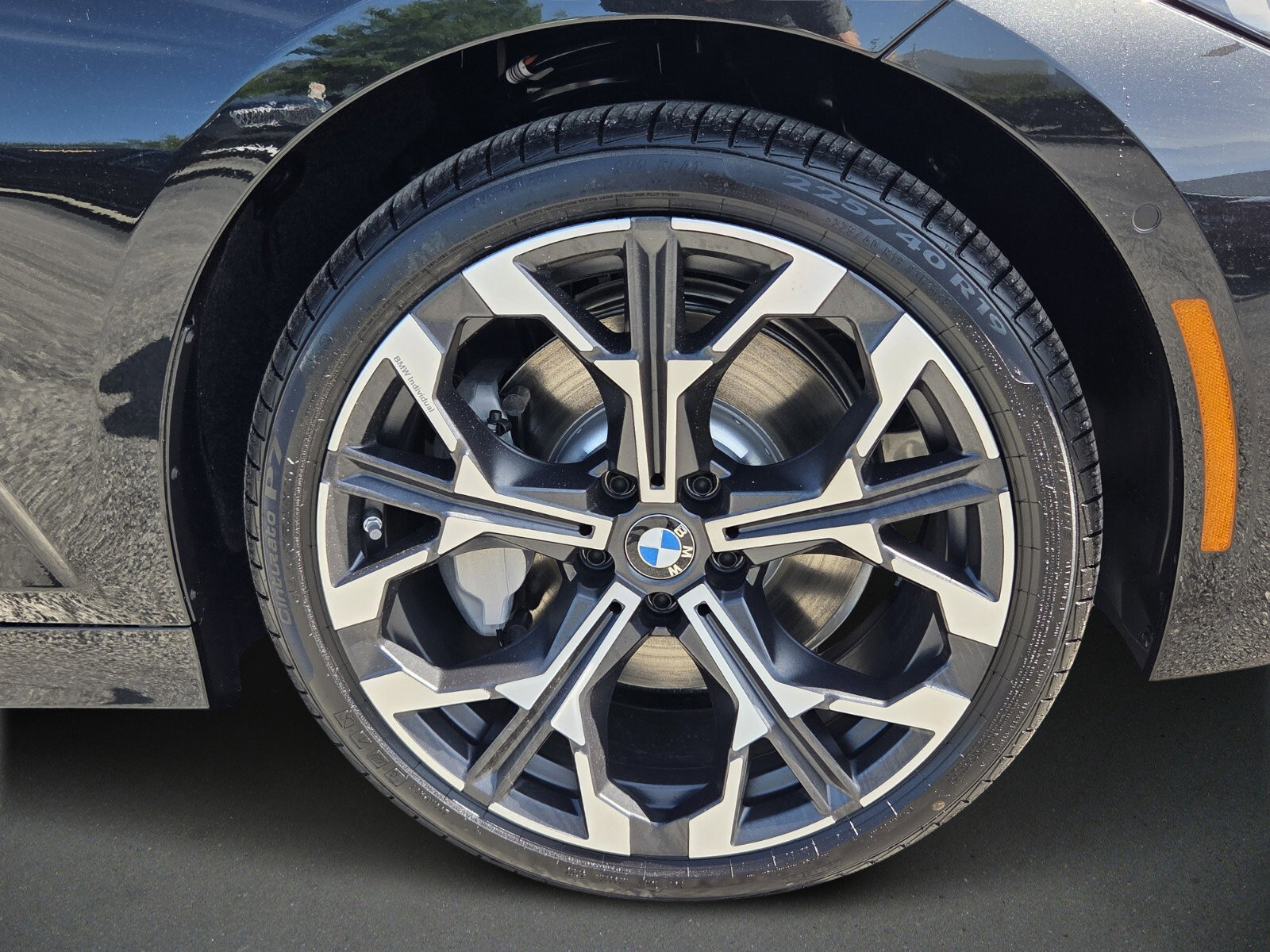 New 2026 BMW 330i Sedan w/ Premium Package RWD image 9