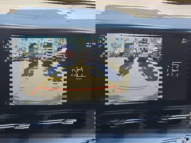 Certified 2025 Hyundai Kona SE image 27