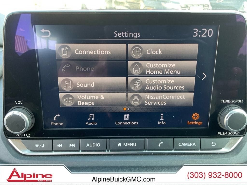 Used 2024 Nissan Rogue SV AWD/4WD image 17