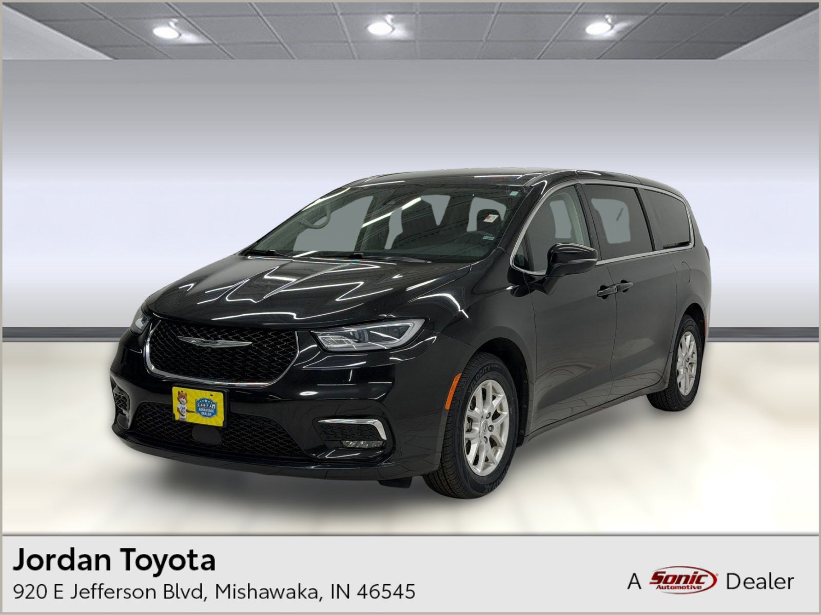 Used 2023 Chrysler Pacifica Touring-L