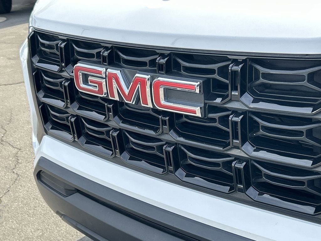 Used 2025 GMC Canyon Elevation image 30