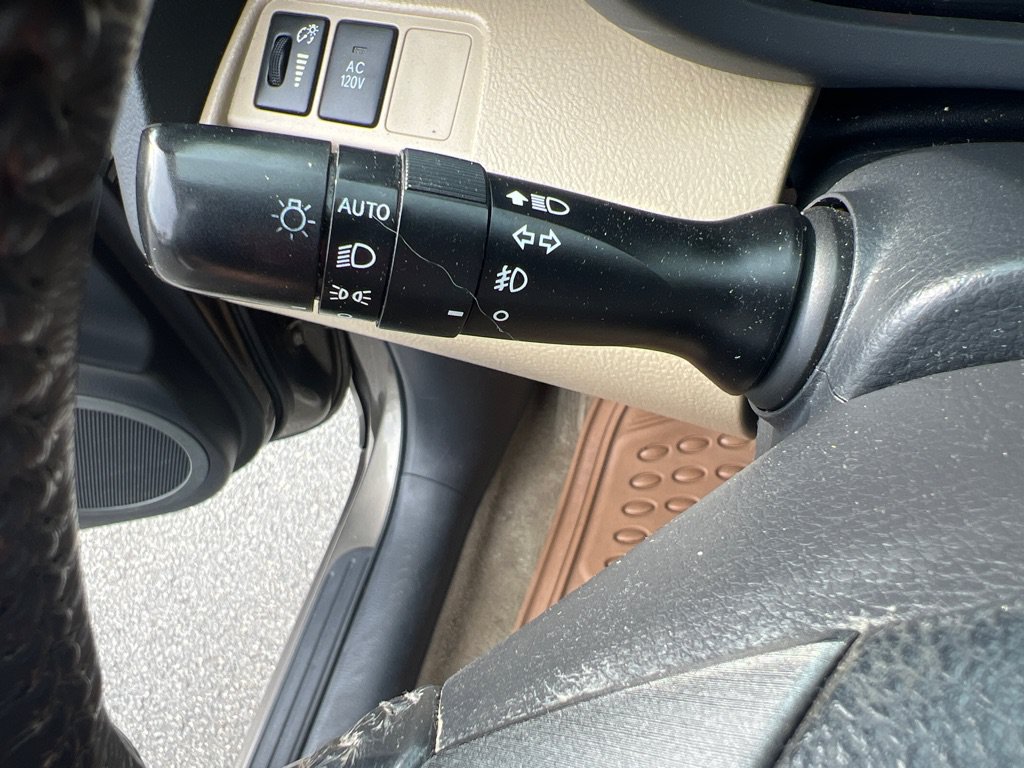 Used 2010 Toyota RAV4 Limited AWD/4WD image 19