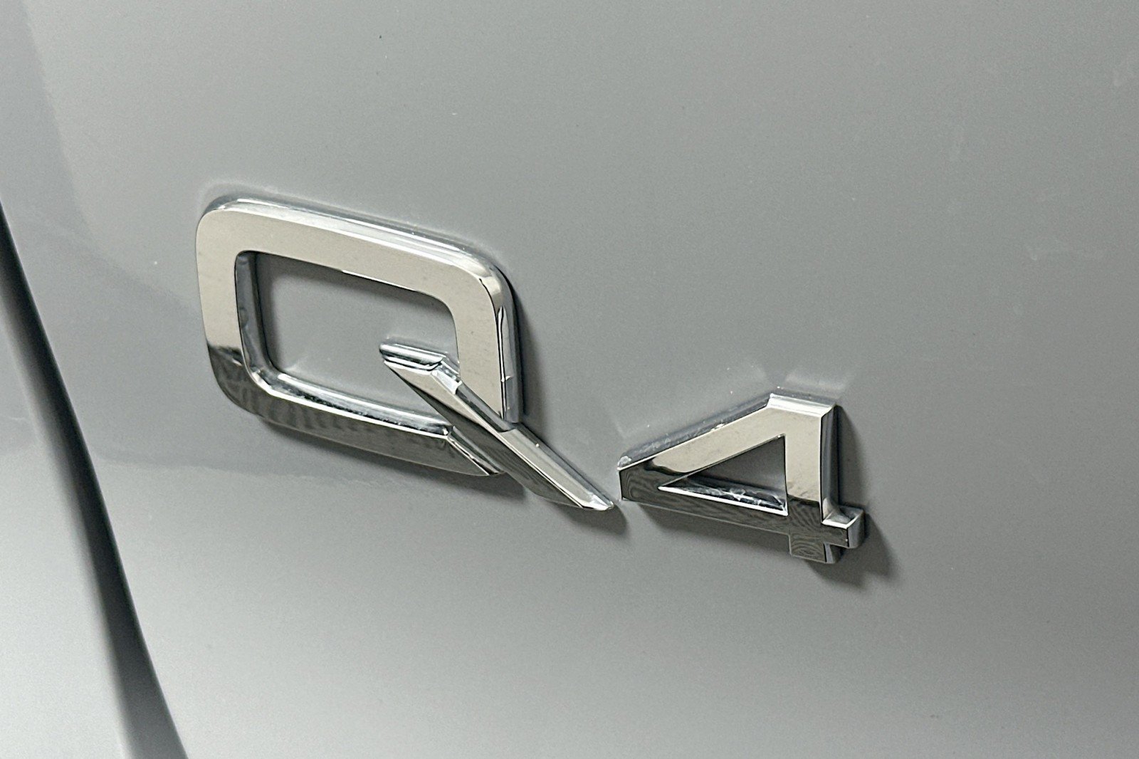 Used 2025 Audi Q4 e-tron Premium Plus w/ Premium Plus RWD image 10