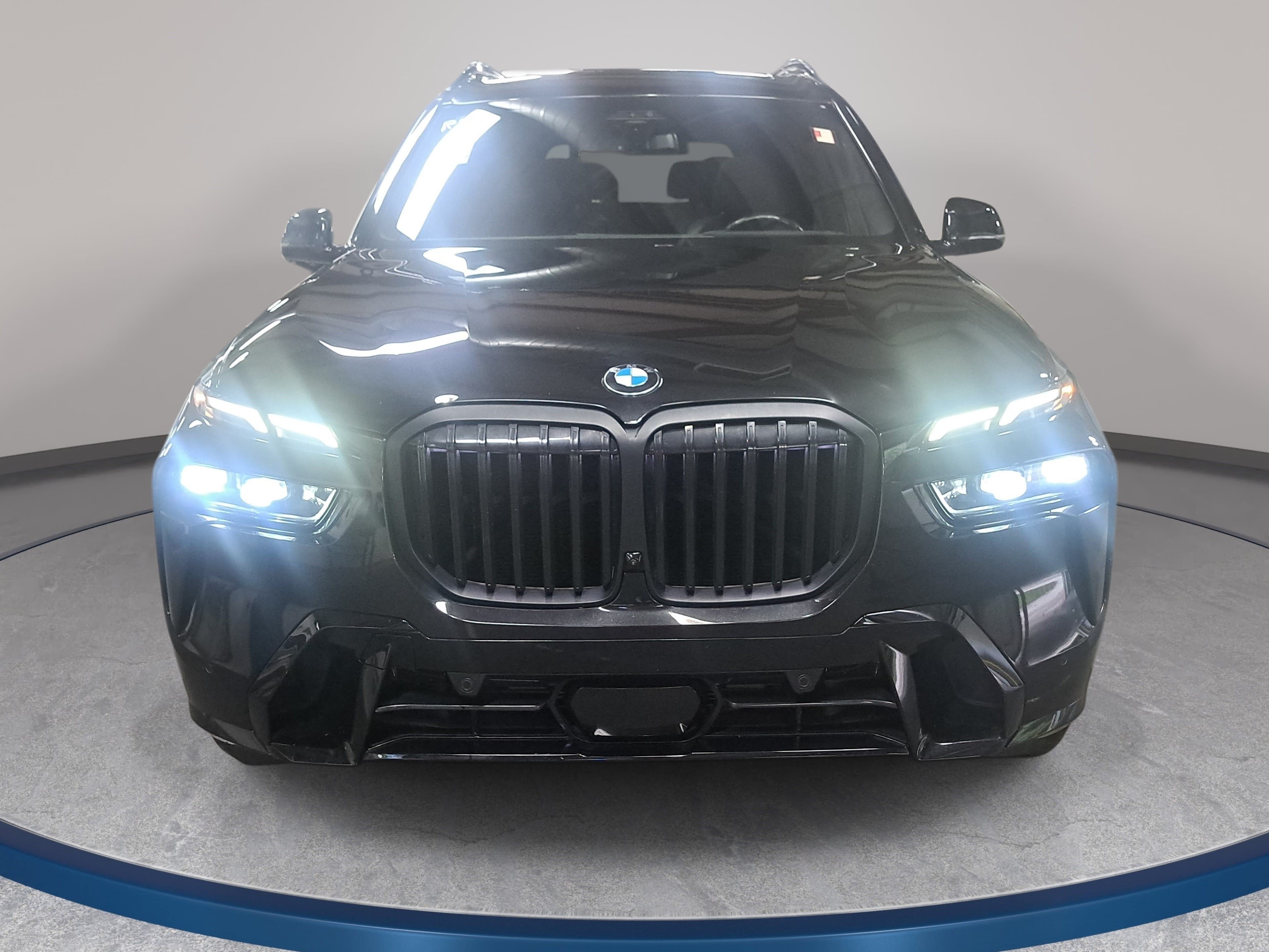 Used 2023 BMW X7 xDrive40i w/ Executive Package AWD/4WD image 2